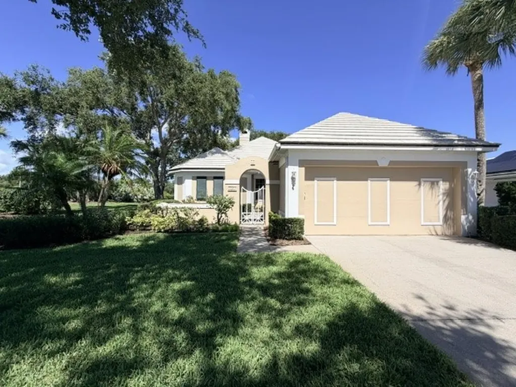 4655 Saint James Avenue Vero Beach FL 32967