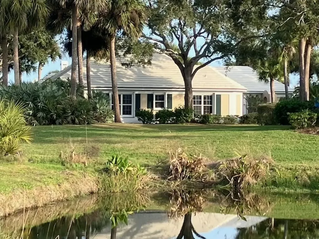 4655 Saint James Avenue Vero Beach FL 32967