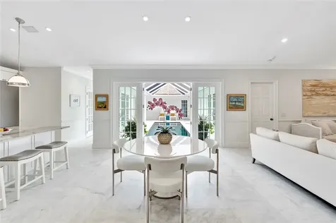 615 Riomar Drive Vero Beach FL 32963