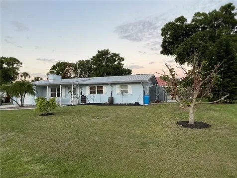 2240 47th Avenue Vero Beach FL 32966