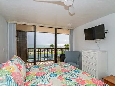 4141 Ocean Drive Vero Beach FL 32963