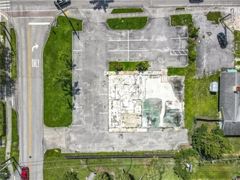 810 21st Street Vero Beach FL 32960