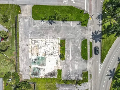 810 21st Street Vero Beach FL 32960