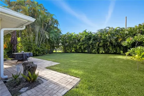 676 Royal Palm Place Vero Beach FL 32960