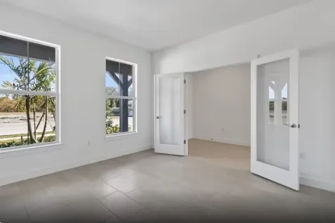 8365 Pequod Avenue Vero Beach FL 32967
