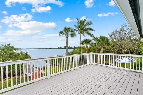 1935 Quay Dock Road Vero Beach FL 32967