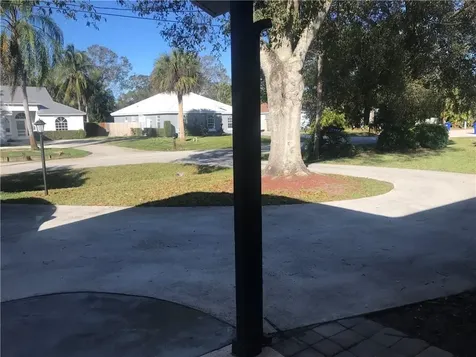 2536 44th Avenue Vero Beach FL 32966