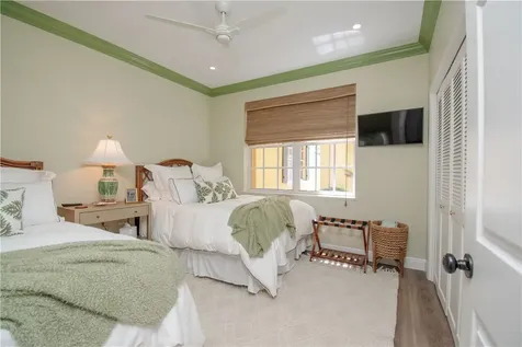 5520 N Harbor Village Drive Vero Beach FL 32967
