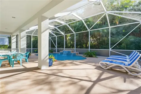 889 Island Club Square Vero Beach FL 32963