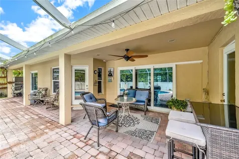 430 29th Court SW Vero Beach FL 32968