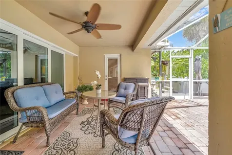 430 29th Court SW Vero Beach FL 32968
