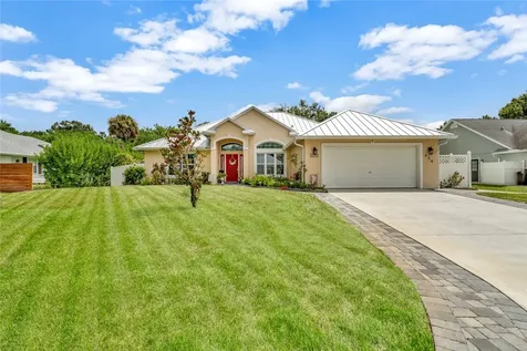 430 29th Court SW Vero Beach FL 32968
