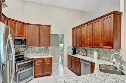 430 29th Court SW Vero Beach FL 32968