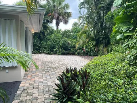 535 Flamevine Lane Vero Beach FL 32963
