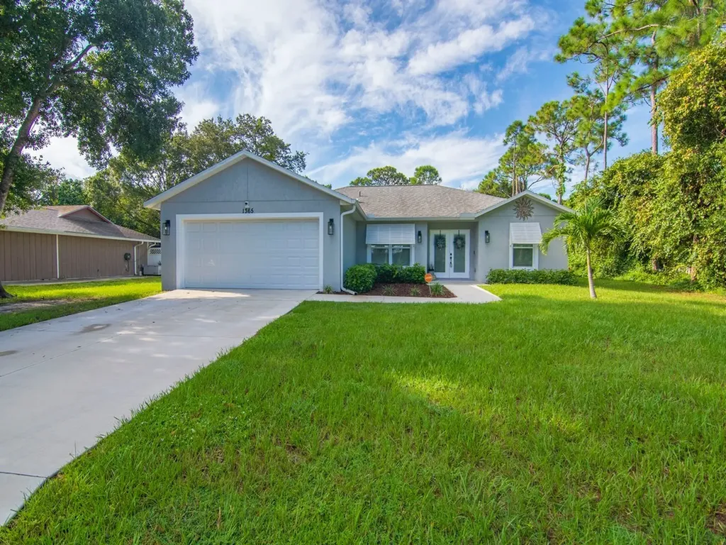 1365 21st Place SW Vero Beach FL 32962