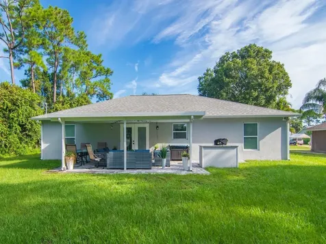 1365 21st Place SW Vero Beach FL 32962