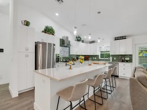 1365 21st Place SW Vero Beach FL 32962
