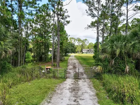 14590 95th Street Fellsmere FL 32948