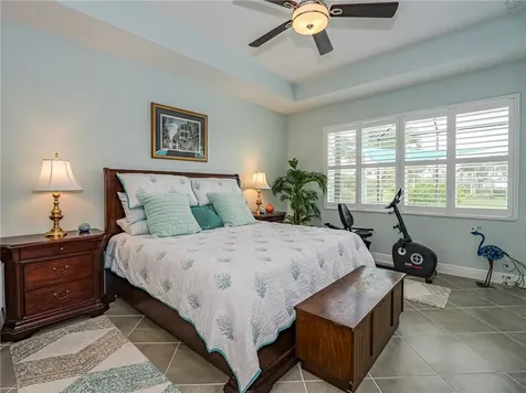5560 61st Place Vero Beach FL 32967