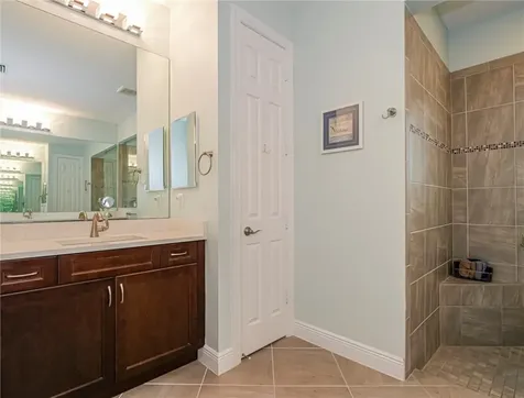 5560 61st Place Vero Beach FL 32967