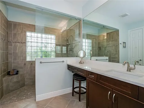 5560 61st Place Vero Beach FL 32967