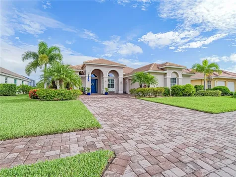 5560 61st Place Vero Beach FL 32967