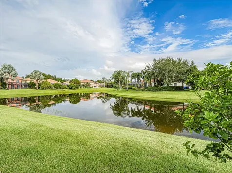 5560 61st Place Vero Beach FL 32967
