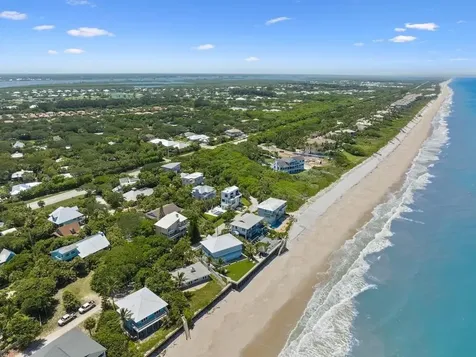 1891 E Cayman Road Vero Beach FL 32963