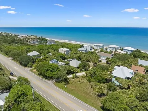 1891 E Cayman Road Vero Beach FL 32963