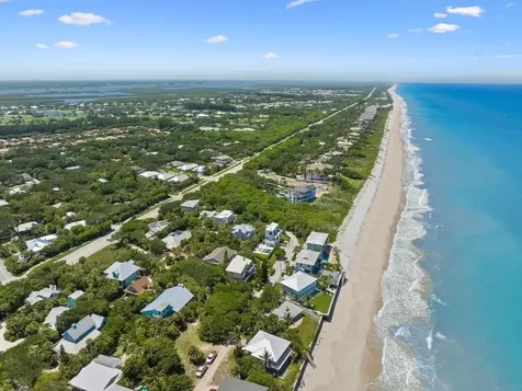 1891 E Cayman Road Vero Beach FL 32963