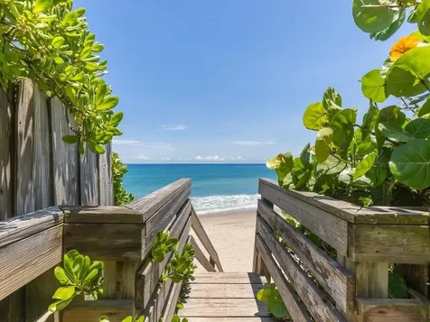 1891 E Cayman Road Vero Beach FL 32963