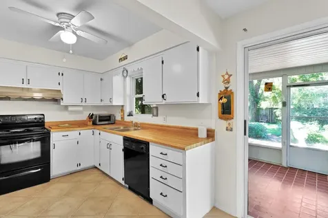 2811 10th Avenue Vero Beach FL 32960