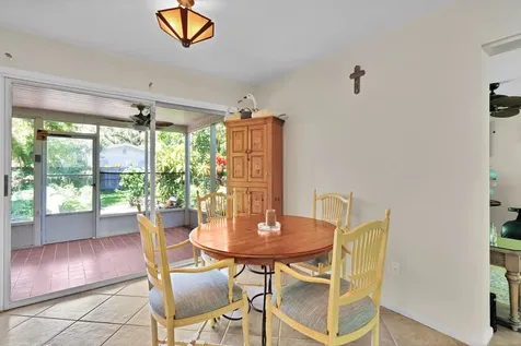 2811 10th Avenue Vero Beach FL 32960
