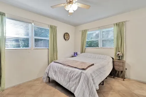 2811 10th Avenue Vero Beach FL 32960
