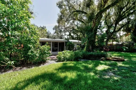 2811 10th Avenue Vero Beach FL 32960