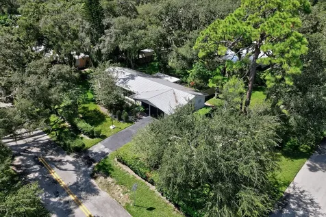 2811 10th Avenue Vero Beach FL 32960