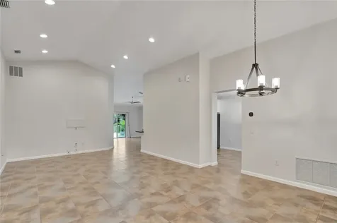 1739 Berkshire Circle SW Vero Beach FL 32968