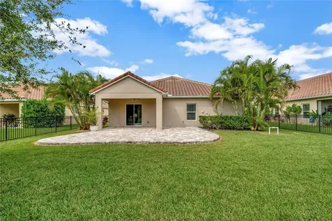 1739 Berkshire Circle SW Vero Beach FL 32968