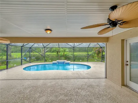 419 N Key Lime Square SW Vero Beach FL 32968