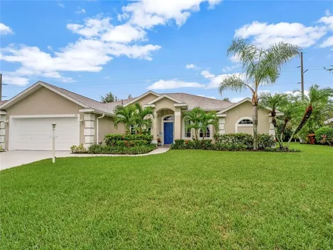 419 N Key Lime Square SW Vero Beach FL 32968