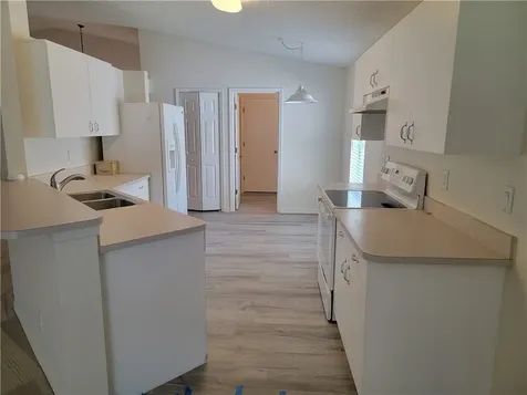 1092 W 13th Square Vero Beach FL 32960