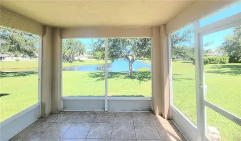 1092 W 13th Square Vero Beach FL 32960