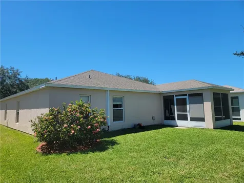 1092 W 13th Square Vero Beach FL 32960