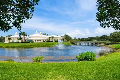 1510 Oak Harbor Boulevard Vero Beach FL 32967