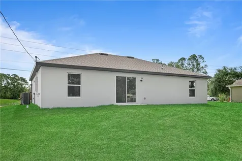 8045 105th Court Vero Beach FL 32967