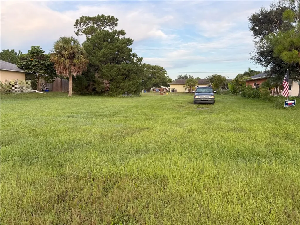 8565 103rd Avenue Vero Beach FL 32967