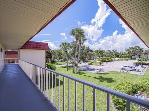 26 Pine Arbor Lane Vero Beach FL 32962