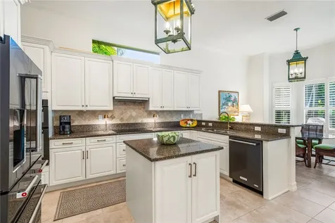 1217 Riverwind Circle Vero Beach FL 32967