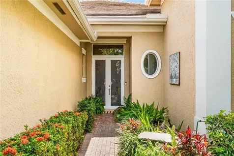 1217 Riverwind Circle Vero Beach FL 32967