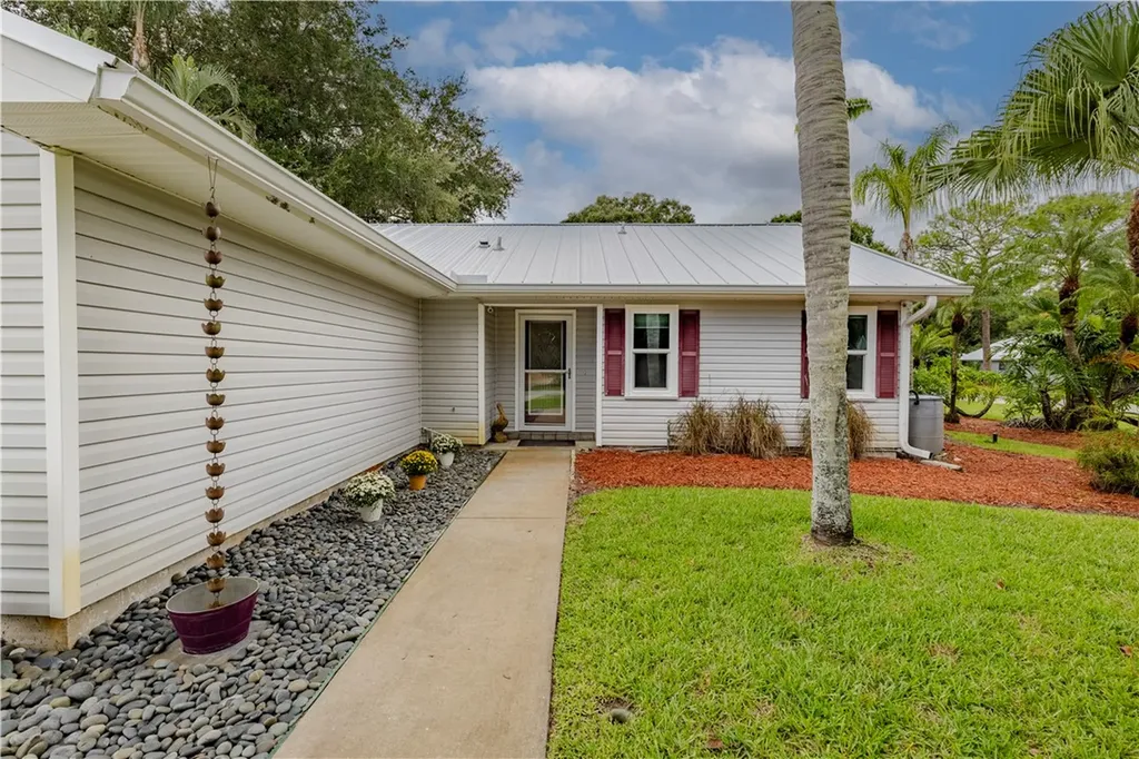 1375 39th Avenue Vero Beach FL 32960